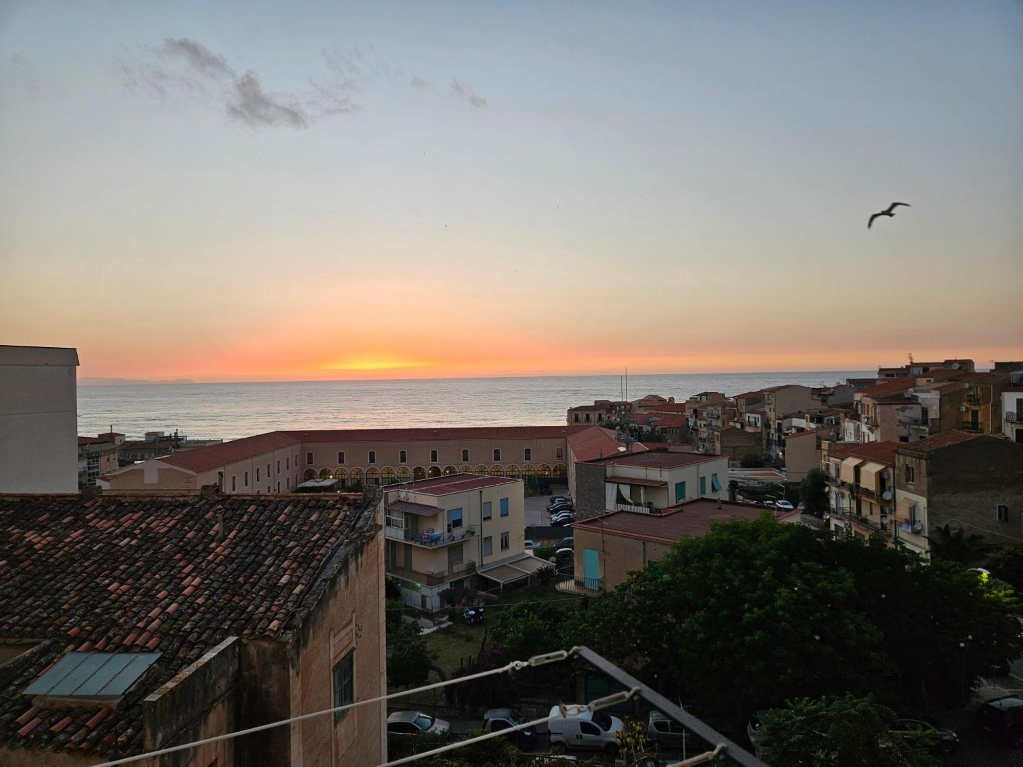 Amuni - Exclusive Suite In Centro A Cefalu Vista Mare Esterno foto